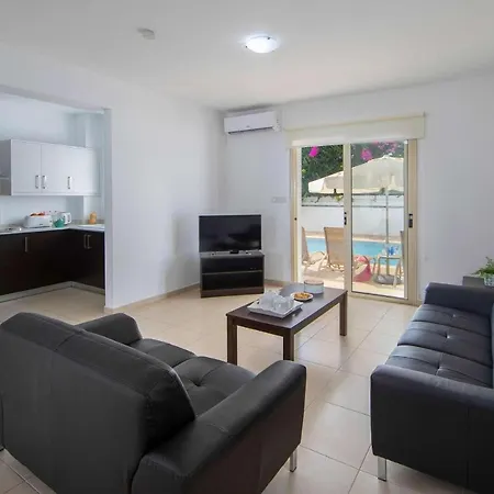 Villa Kiwi Palm 13 *