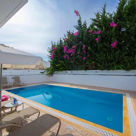 Kiwi Palm 13 Villa