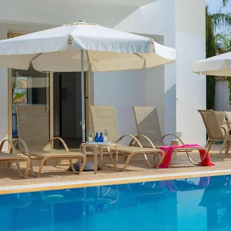 Kiwi Palm 13 Villa