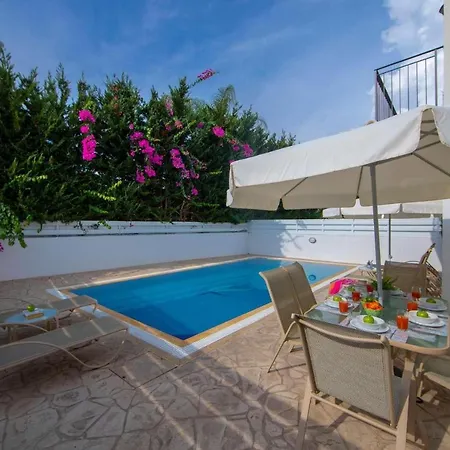 Kiwi Palm 13 Villa *