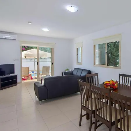 Villa Kiwi Palm 13 Protaras